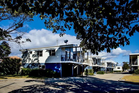 Jervis Bay Holiday Cabins - Holiday Sunshine Coast 1