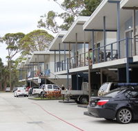 Jervis Bay Holiday Cabins - Holiday Sunshine Coast