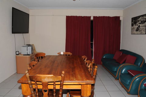 Jindabyne Apartments - Sunshine Coast Tourism 1