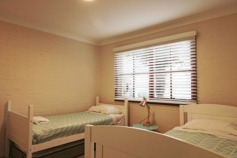 Jodi's Beach Retreat Eden - Sunshine Coast Tourism 1