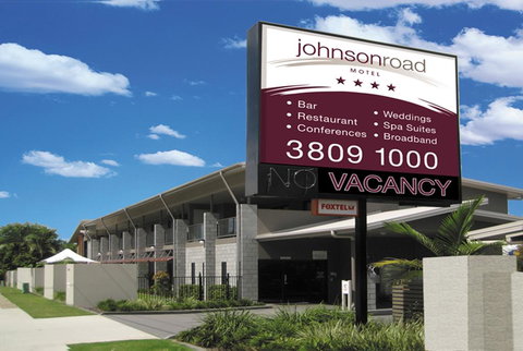 Johnson Road Motel - Holiday Sunshine Coast 0