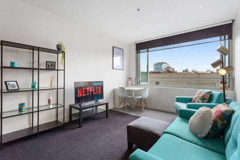 JOLI Opposite MCG And Botanical Gardens - Holiday Sunshine Coast 0