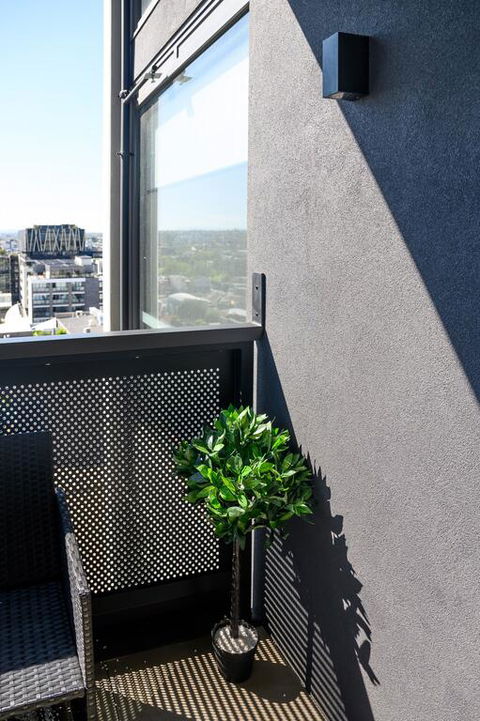 JUDD Your Stylish Richmond Abode Awaits You - Holiday Sunshine Coast 3