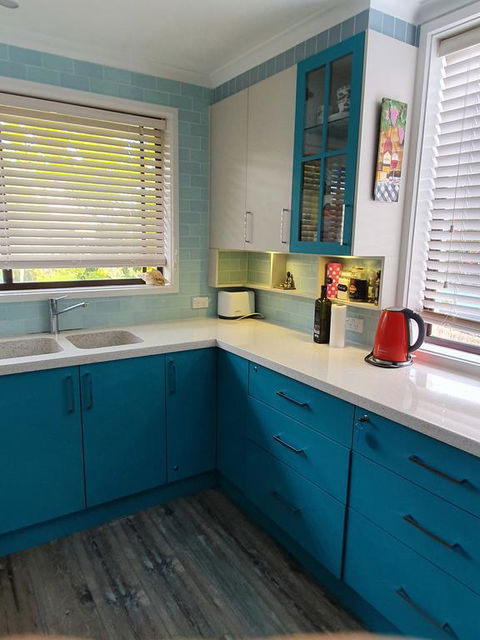 JUST-4-YOU! Amazing Sea Views, WIFI, Fullly Air-conditioned, King Bed - Holiday Sunshine Coast 2