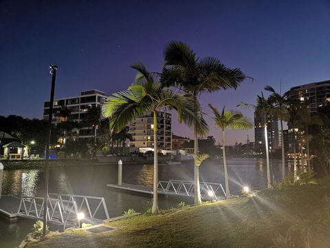 K Resort Surfers Paradise Apartments - Holiday Sunshine Coast 2