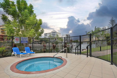 K Resort Surfers Paradise Apartments - Holiday Sunshine Coast 0