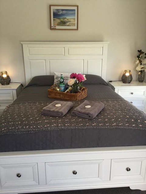 Kadi House Accommodation - Sunshine Coast Tourism 0