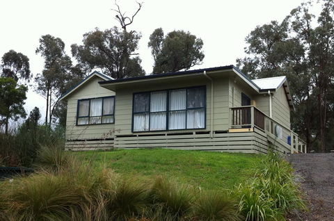 Kaishua House - JK Family Lake House - Holiday Sunshine Coast 0