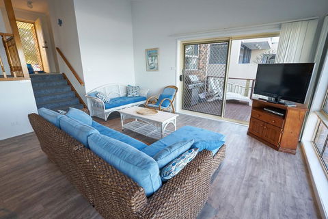 Kalimna - Blue Bay, NSW - Holiday Sunshine Coast 2