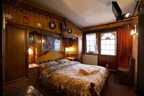 Karelia Alpine Lodge - Holiday Sunshine Coast 0