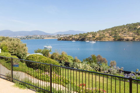 Karinya - Holiday Sunshine Coast 1