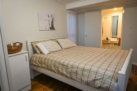 Kiambram Country Cottages - Sunshine Coast Tourism 2