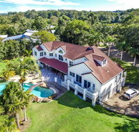 Kingfishers Manor - Sunshine Coast Tourism