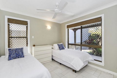 Kingscliff Ocean Vista With Jacuzzi Spa - Holiday Sunshine Coast 3