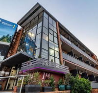 Kingsford Riverside Inn - Sunshine Coast Tourism