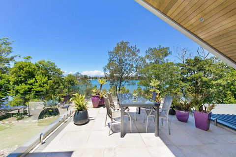 Kingspoint Resort - Holiday Sunshine Coast 2