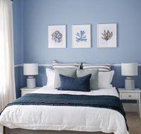 Kinross Cottage - Neat and Stylish Sleeps 9 - Holiday Sunshine Coast