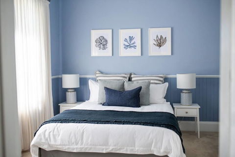 Kinross Cottage - Neat And Stylish, Sleeps 9 - Holiday Sunshine Coast 0