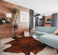 Kirra Hill Coolangatta Renovated Apt w Beach Views - Sunshine Coast Tourism