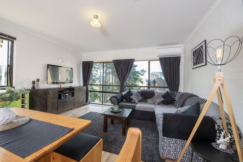 Kirwan Apartment 21 - Sunshine Coast Tourism 0