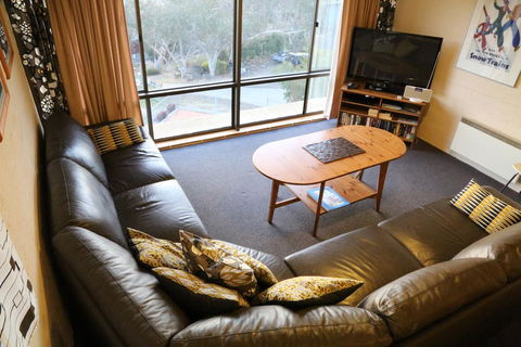 Kirwan Apartments 49 - Sunshine Coast Tourism 0