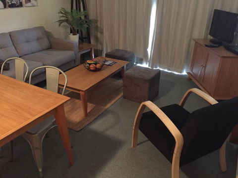 Kirwan Apartments 9 - Sunshine Coast Tourism 1