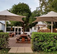 Kootingal Hotel - Holiday Sunshine Coast