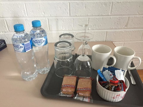 KooWeeRup Motel - Sunshine Coast Tourism 3