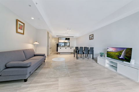 KOZYGURU HAYMARKET SYDNEY CITY VIEW 2 BED STUNNING APT NHA178-1206 - Holiday Sunshine Coast 0