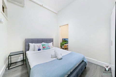KOZYGURU Kings Cross SKY GARDEN Studio CBD - Holiday Sunshine Coast 1
