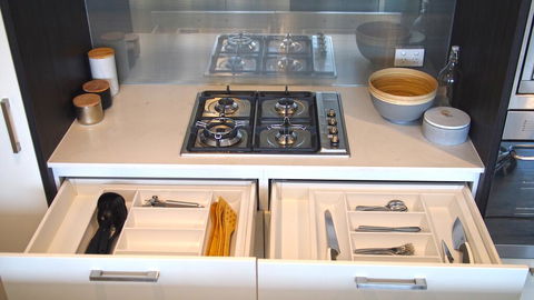 KOZYGURU SOUTH BRISBANE CITY VIEW 2 BED APT+ FREE PARKING QSB027-708 - Holiday Sunshine Coast 1
