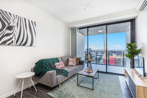 KOZYGURU SOUTH BRISBANE FUNKY 1 BED APT FREE PARKING QSB027-1810 - Sunshine Coast Tourism 0