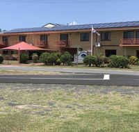 Kurrimine Beach Motel - Holiday Sunshine Coast