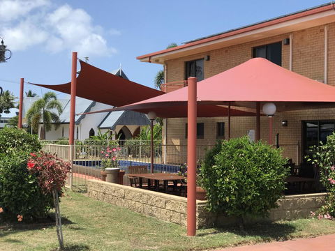 Kurrimine Beach Motel - Sunshine Coast Tourism 3