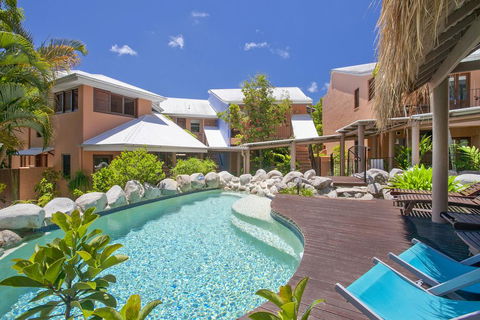 L'Auberge Noosa - Holiday Sunshine Coast 2