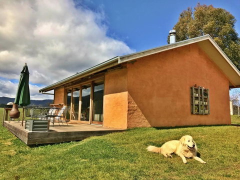 La Casetta (The Little House) - Sunshine Coast Tourism 1