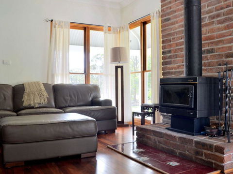 La Sila Homestead On Marrowbone - Cutest Cottage In The Hunter With Killer Views - Holiday Sunshine Coast 2