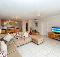 Lagoon 003 - Holiday Sunshine Coast