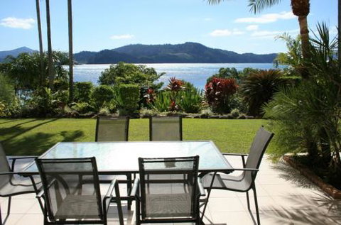 Lagoon 005 - Sunshine Coast Tourism 1