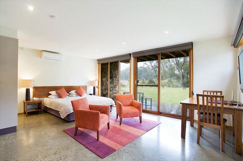 Lake Crackenback Resort & Spa - Sunshine Coast Tourism 3