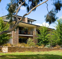Lake Daylesford Lodge 4 - Sunshine Coast Tourism