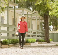 Lake Hamilton Motor Village and Caravan Park - Holiday Sunshine Coast