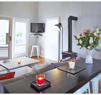 Lake Orchard Villas - Sunshine Coast Tourism