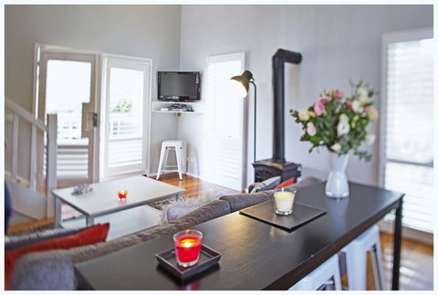 Lake Orchard Villas - Sunshine Coast Tourism 0