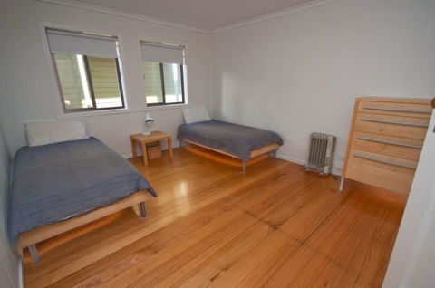 Lake Tyres Beach House - Sunshine Coast Tourism 3