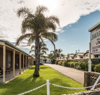 Lakes Jakaranda Holiday Units - Sunshine Coast Tourism