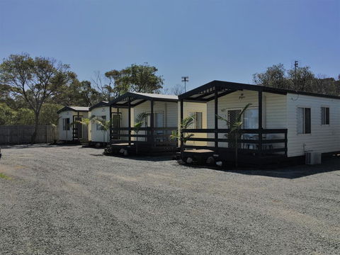 Lakes Main Holiday Park - Sunshine Coast Tourism 3