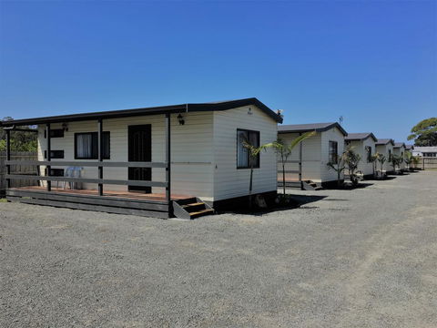 Lakes Main Holiday Park - Sunshine Coast Tourism 2