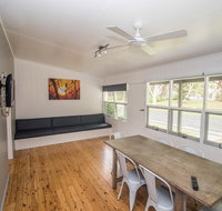 Lakeside Cabins  Holiday Village - Sunshine Coast Tourism