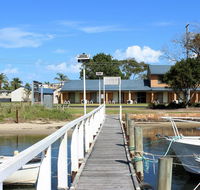 Lakeside Motel Waterfront - Sunshine Coast Tourism